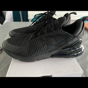 Nike air max 270 triple black size 12